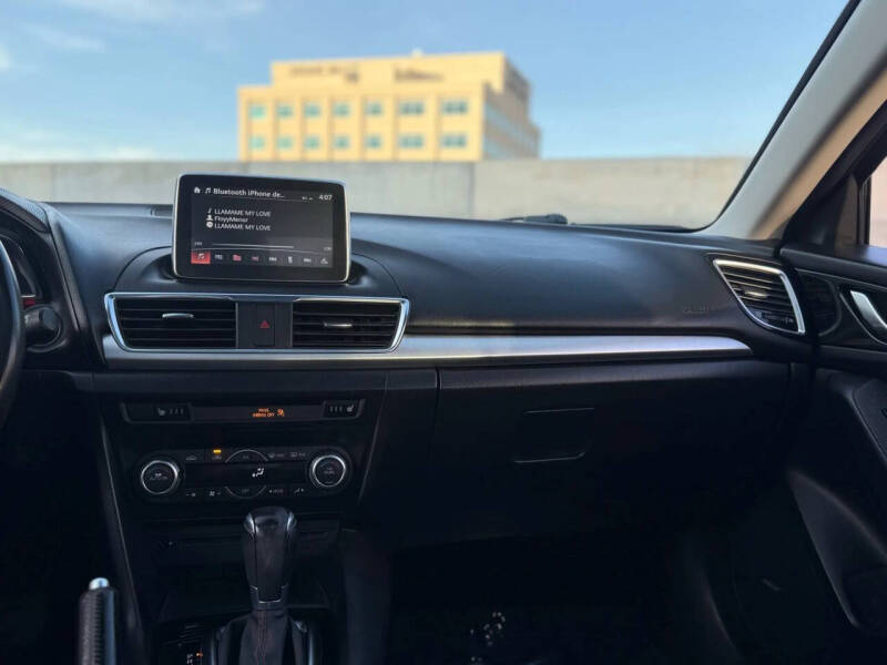 2016 Mazda MAZDA3 s Grand Touring