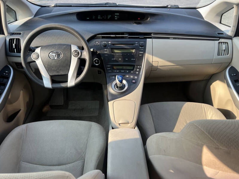 2010 Toyota Prius II