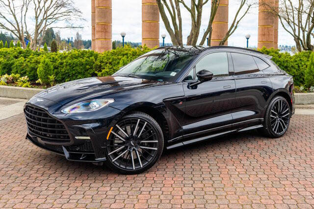 2026 Aston Martin DBX 53