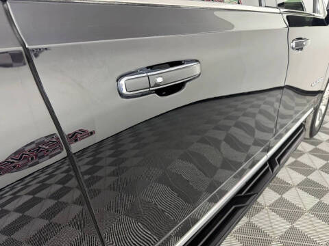 2022 GMC Yukon XL SLT