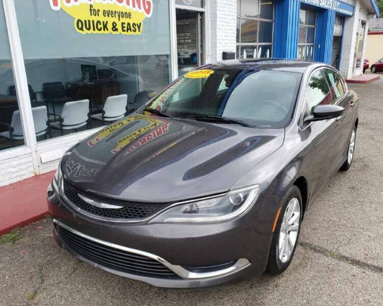 2015 Chrysler 200 for sale at AutoMotion Sales in Franklin OH