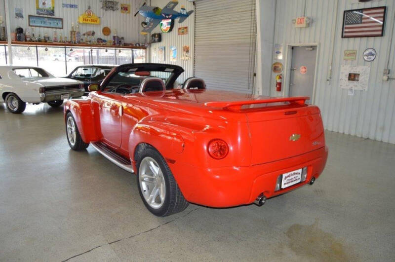 2004 Chevrolet SSR LS