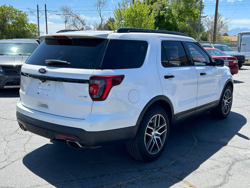 2017 Ford Explorer Sport