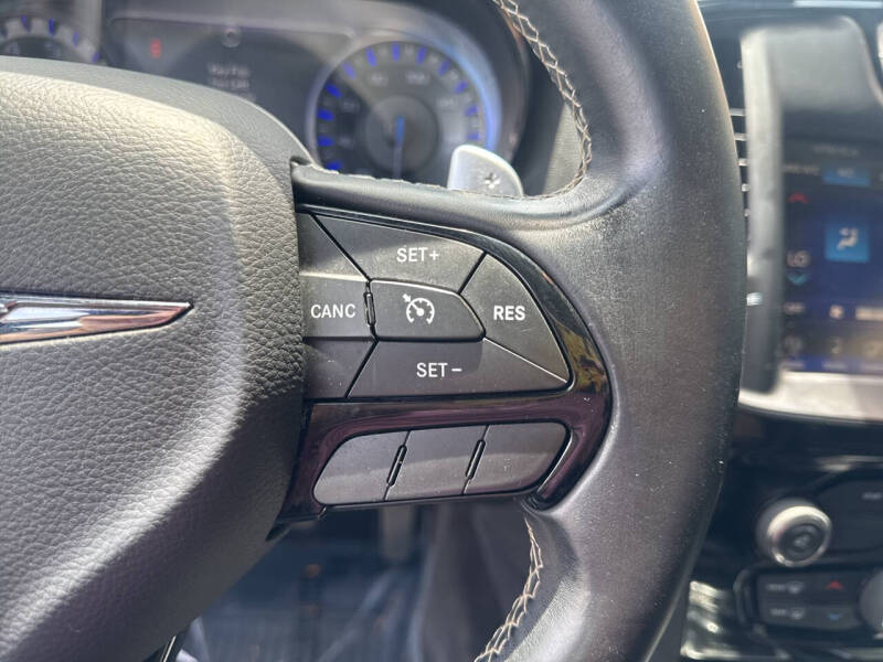 2016 Chrysler 300 S