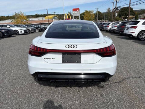 2023 Audi e-tron GT quattro Premium Plus