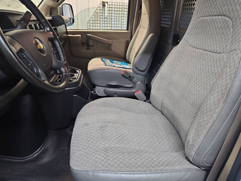 2021 Chevrolet Express 2500