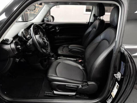 2017 MINI Hardtop 2 Door Cooper