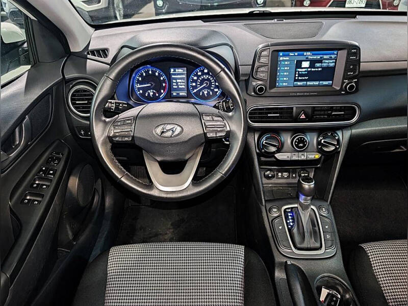 2021 Hyundai Kona SEL Plus