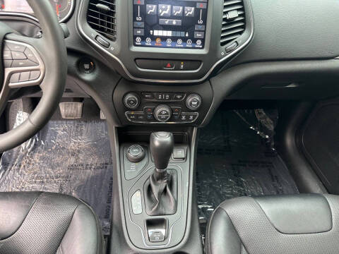 2022 Jeep Cherokee Latitude Lux