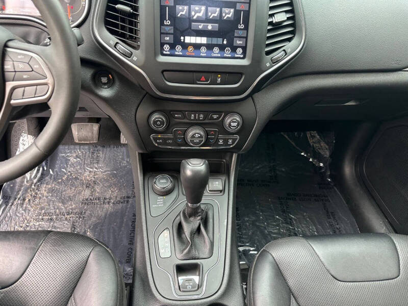 2022 Jeep Cherokee Latitude Lux