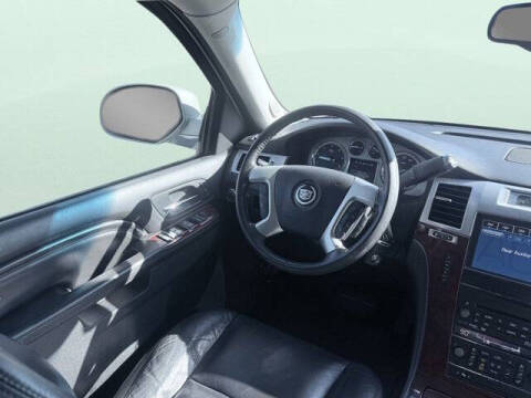 2012 Cadillac Escalade Luxury