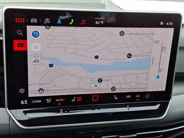 2025 Volkswagen Golf GTI SE