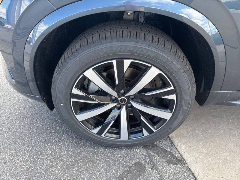 2026 Volvo XC90 B6 Core