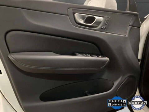 2023 Volvo XC60 B5 Plus Bright Theme