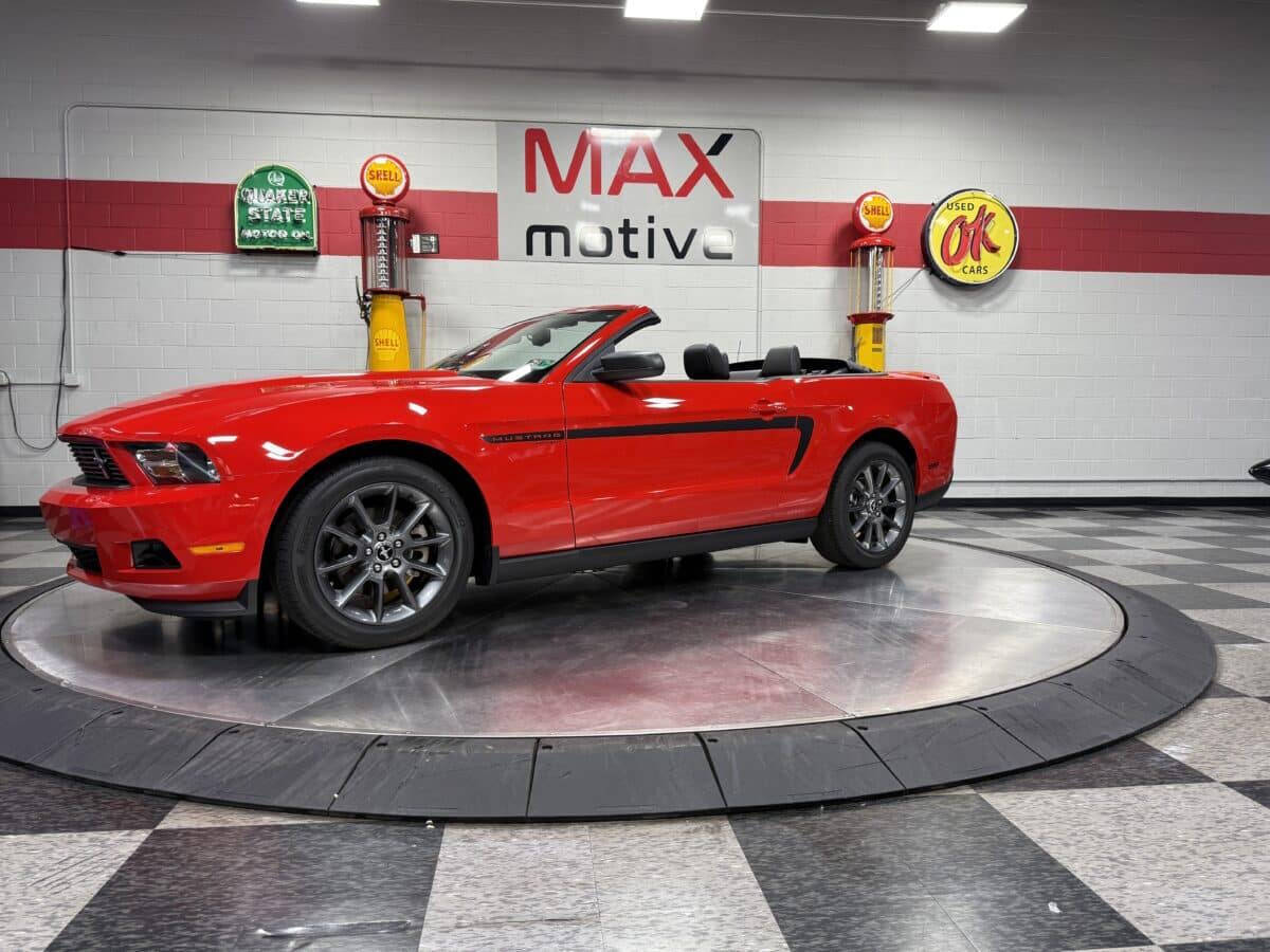 2011 Ford Mustang 53