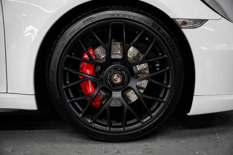 2016 Porsche 911 Carrera GTS