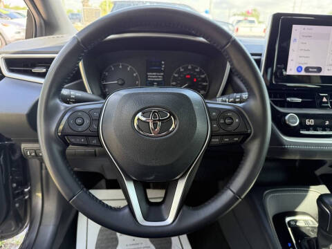 2023 Toyota Corolla Hatchback SE