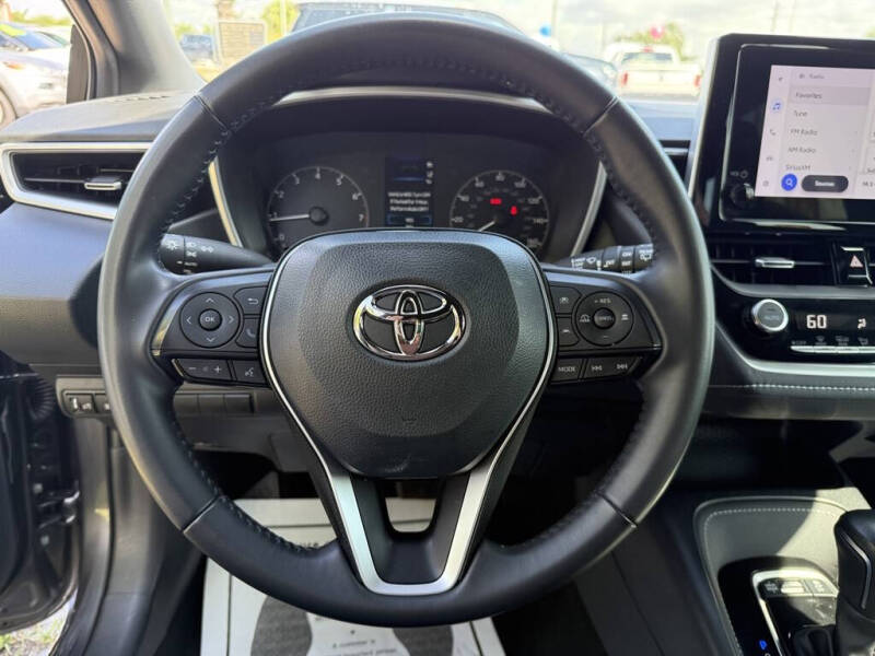 2023 Toyota Corolla Hatchback SE