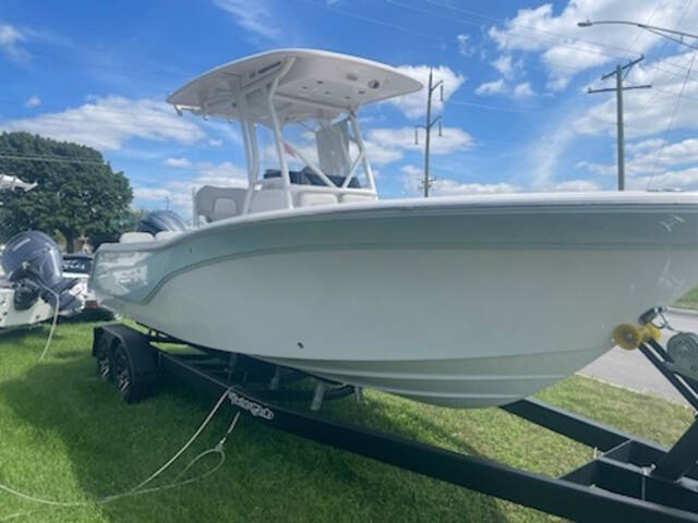 2023 Seafox 248 Commander