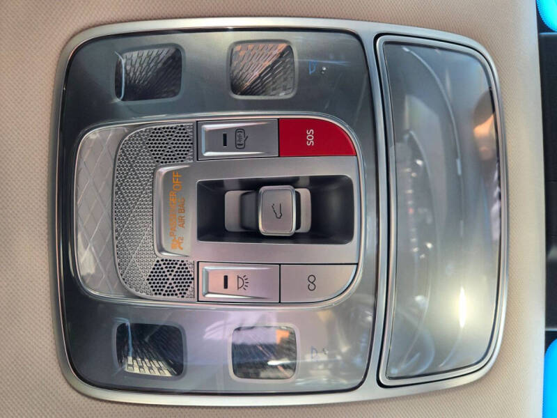 2023 Genesis GV70 2.5T Standard