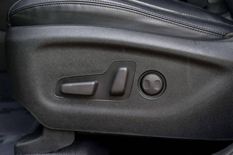 2020 Kia Sorento EX V6