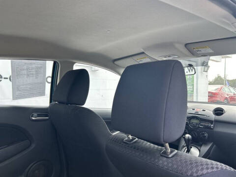 2012 Mazda MAZDA2 Touring