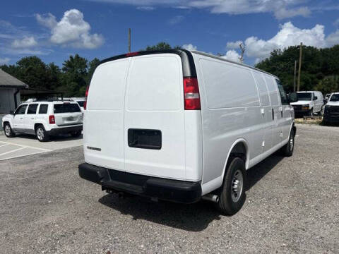 2025 Chevrolet Express 2500