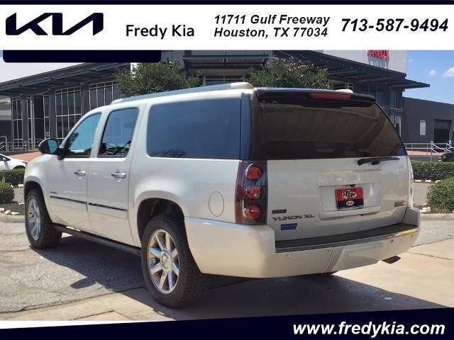 Used 2012 GMC Yukon XL Denali with VIN 1GKS1MEF3CR110037 for sale in Houston, TX