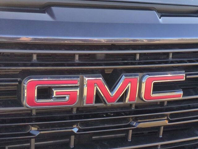 2026 GMC Sierra 1500 Elevation Standard