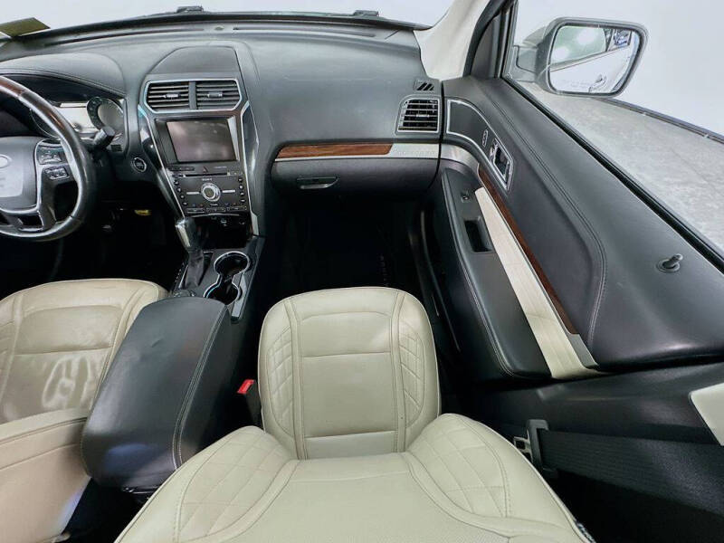 2016 Ford Explorer Platinum