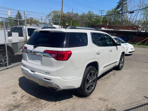 2017 GMC Acadia Denali