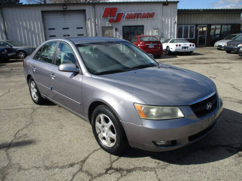 2006 Hyundai Sonata for sale at RJ Motors in Plano IL