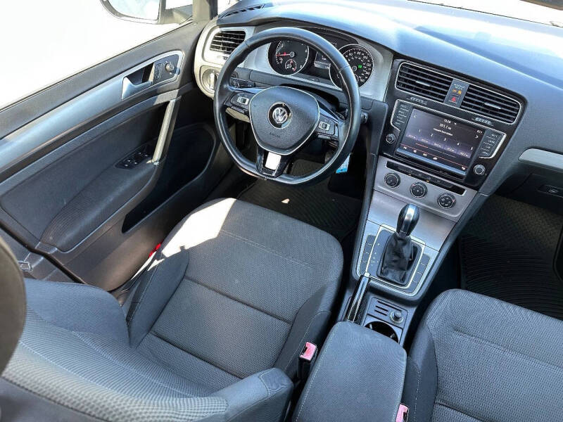 2016 Volkswagen Golf SportWagen TSI S