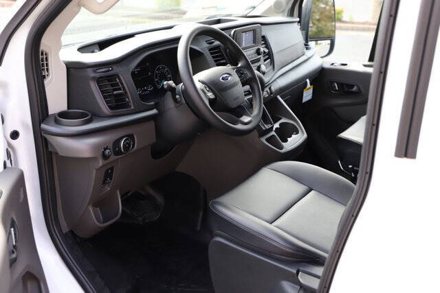 2025 Ford Transit 350