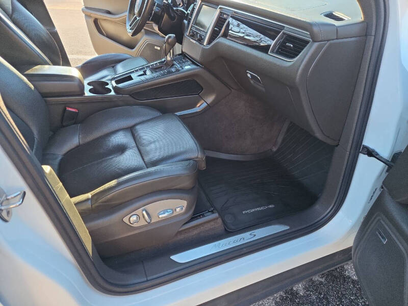 2015 Porsche Macan S