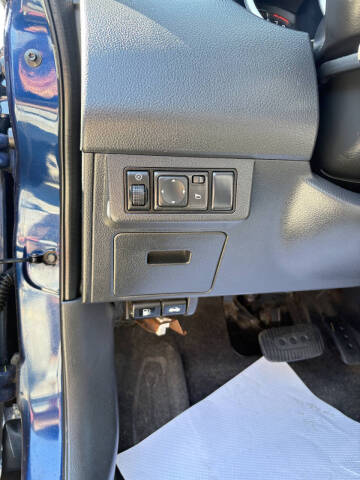 2008 Nissan Versa 1.8 S