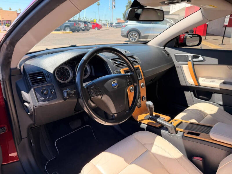 2011 Volvo C70 T5