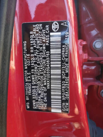 2016 Toyota Yaris 5-Door LE