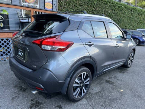 2020 Nissan Kicks SR