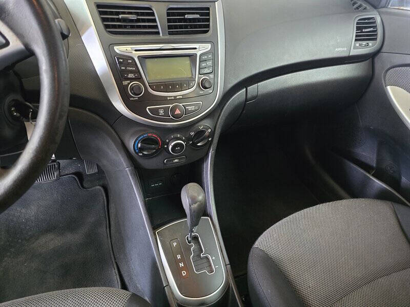 2012 Hyundai Accent GS