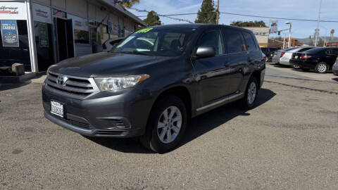 2013 Toyota Highlander for sale at Californiacar Sales in Santa Maria CA