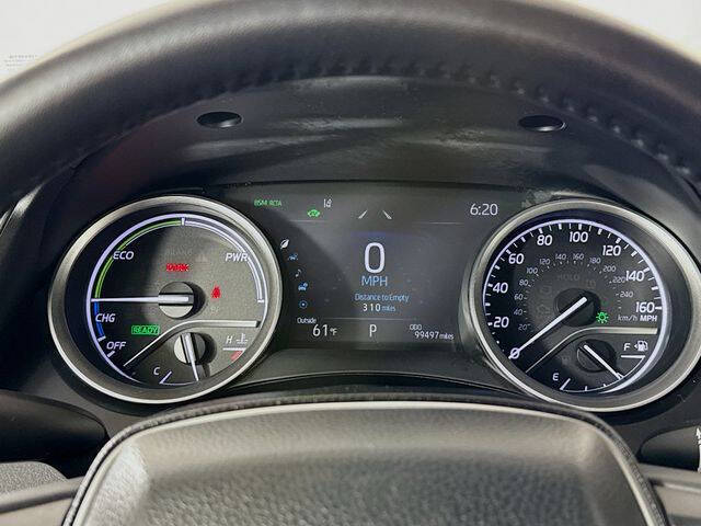 2022 Toyota Camry Hybrid XLE