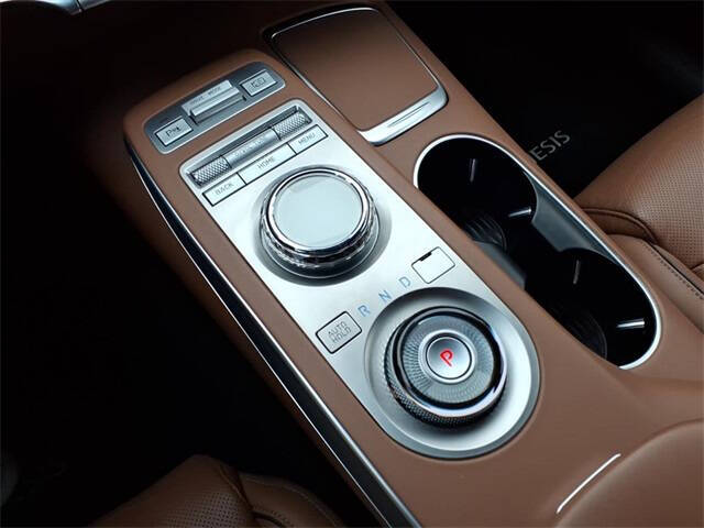 2023 Genesis GV70 2.5T Standard