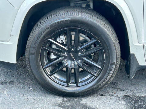 2022 GMC Acadia Denali