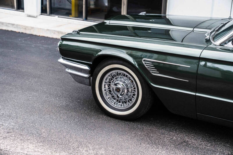 1965 Ford Thunderbird