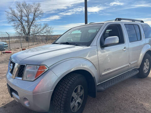 2005 Nissan Pathfinder SE