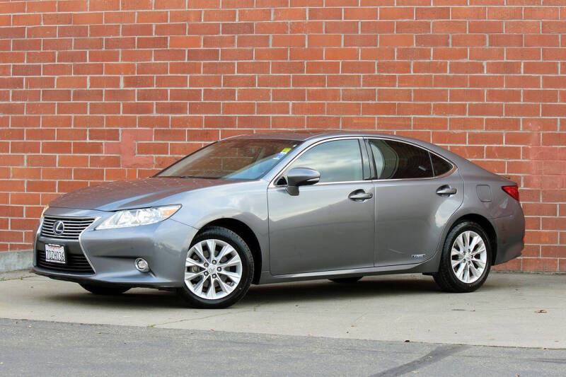 2014 Lexus ES 300h