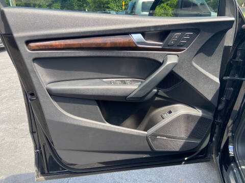 2018 Audi Q5 2.0T quattro Premium Plus