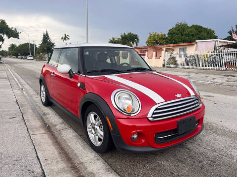 2013 MINI Hardtop for sale at MIAMI FINE CARS & TRUCKS in Hialeah FL