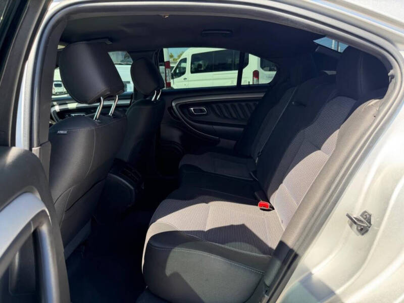 2019 Ford Taurus SEL
